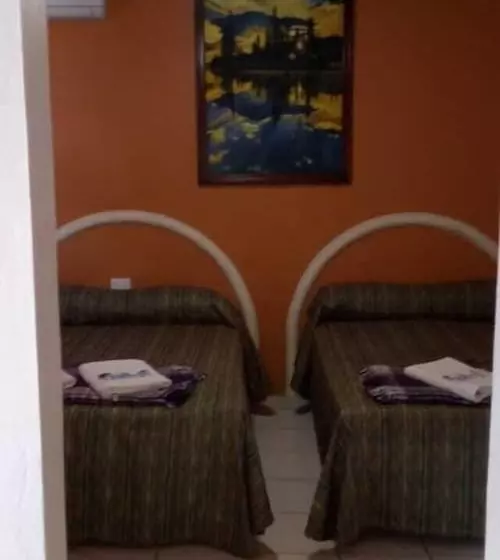 ホテル Bungalows La Rienda Guayabitos