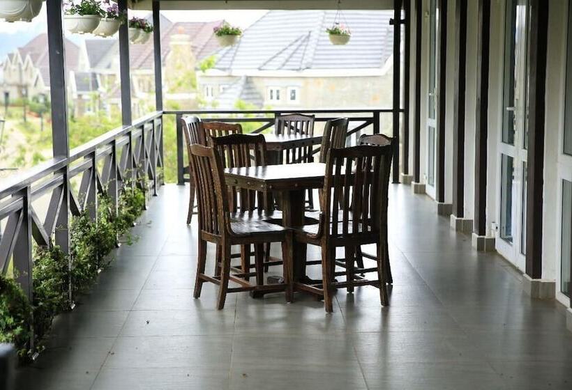 Pedro Barn Hotel At Little England Cottages