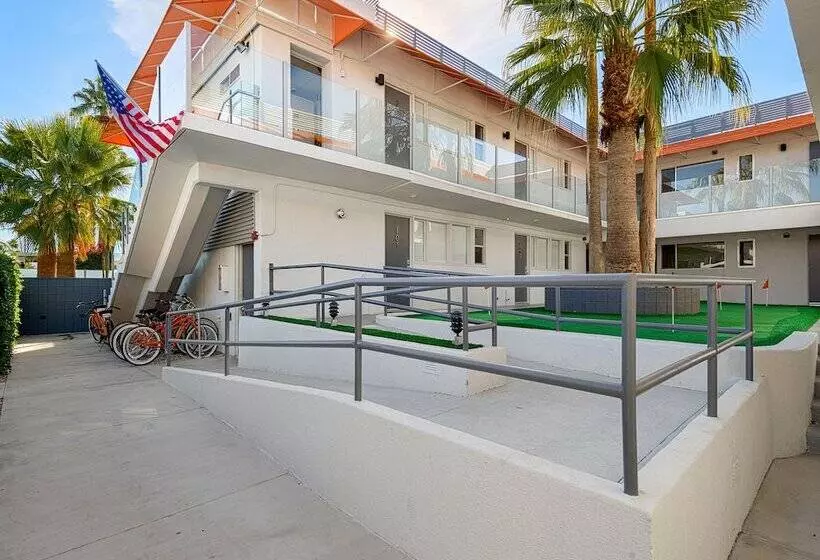 Hotelli The Twist Palm Springs