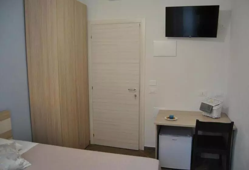 ペンション La Triade Affittacamere