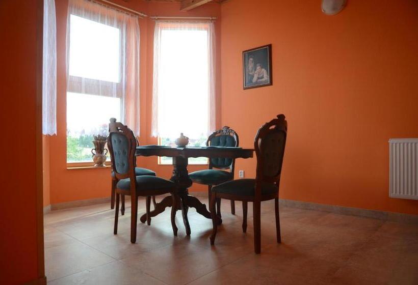 فندق صغير Penzion Folbr