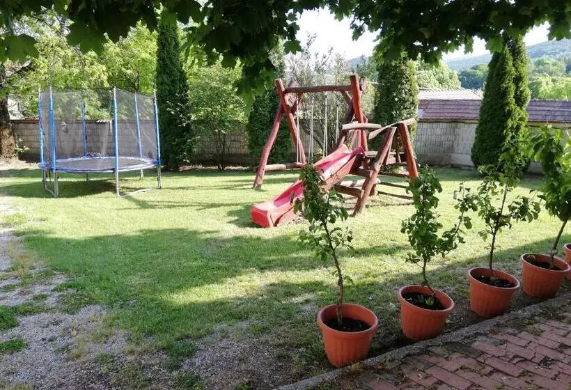 Aamiaismajoitus (B&B) Olze Panzió