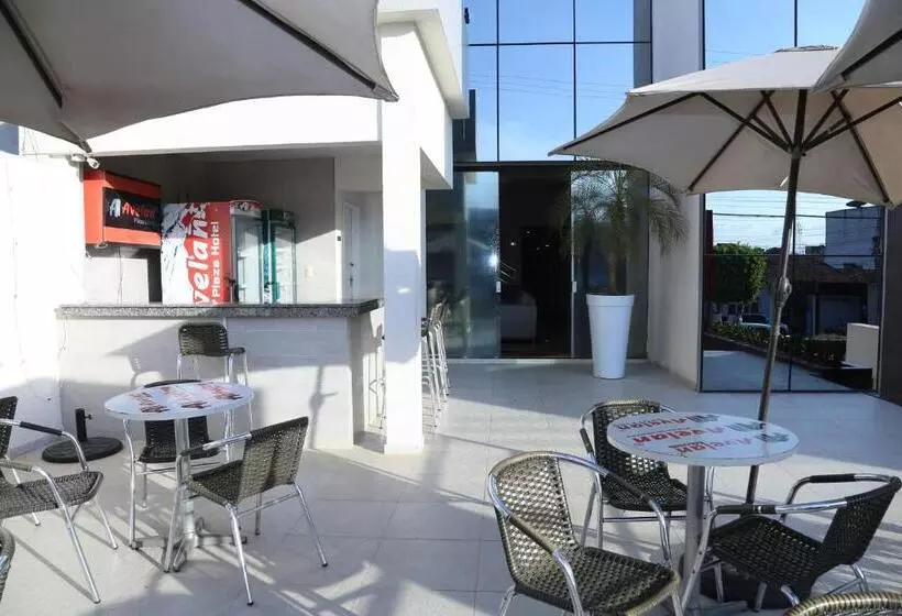 Hotelli Avelan Plaza