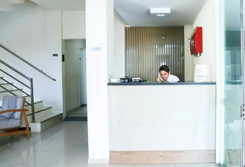 Hotelli Avelan Plaza