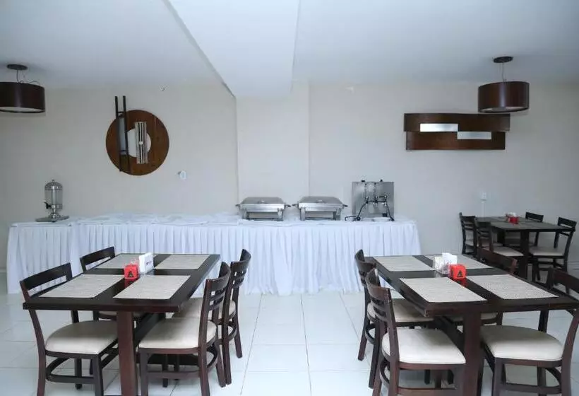 Hotelli Avelan Plaza