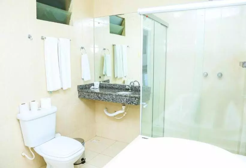 Hotelli Avelan Plaza