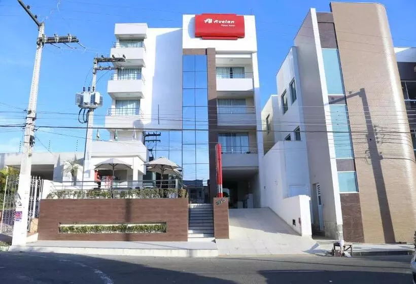 Hotelli Avelan Plaza