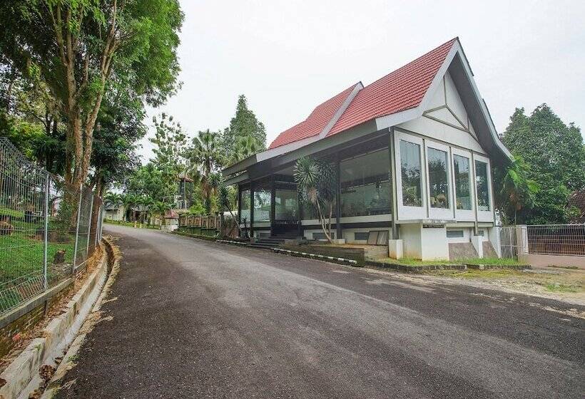 Collection O 89999 Hotel Bumi Kedaton Resort