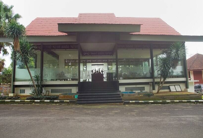 Collection O 89999 Hotel Bumi Kedaton Resort