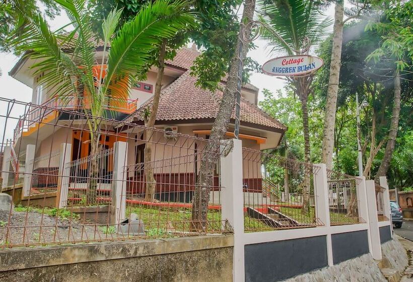 Collection O 89999 Hotel Bumi Kedaton Resort