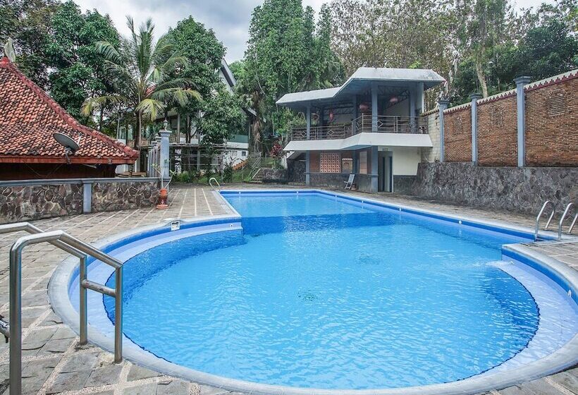 Collection O 89999 Hotel Bumi Kedaton Resort