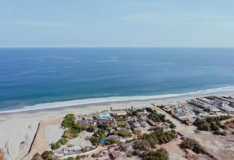 Hotelli El Refugio De Vichayito