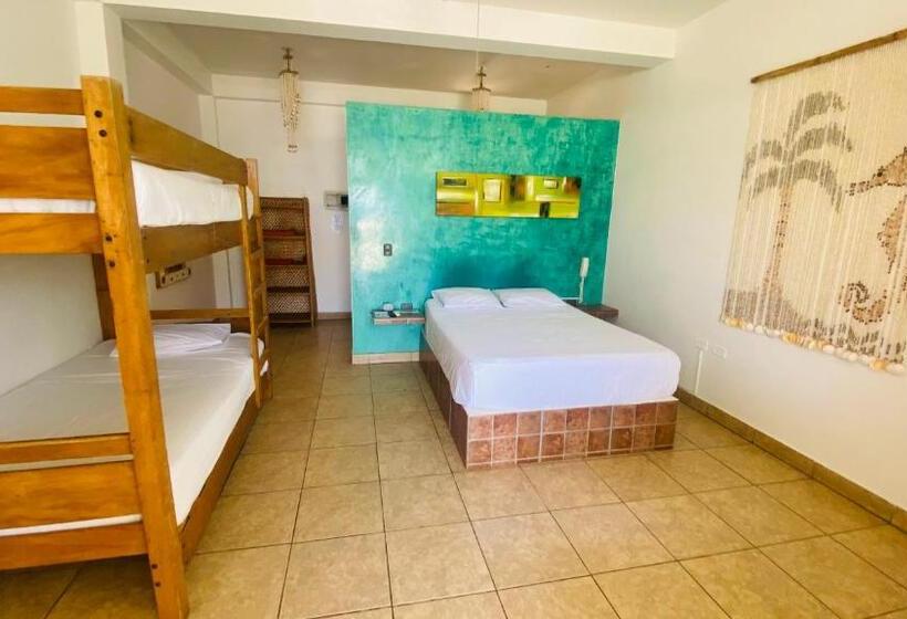 ホテル El Refugio De Vichayito