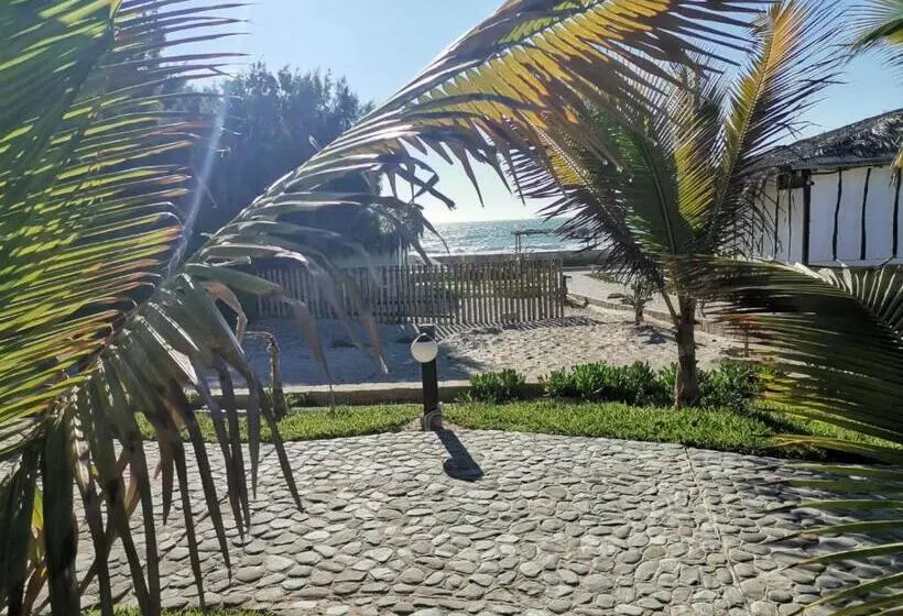 Hotelli El Refugio De Vichayito