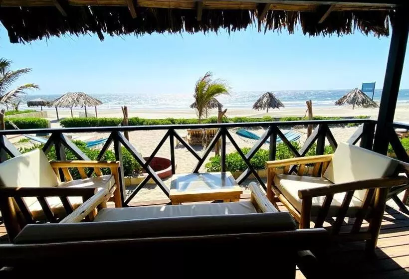 Hotelli El Refugio De Vichayito