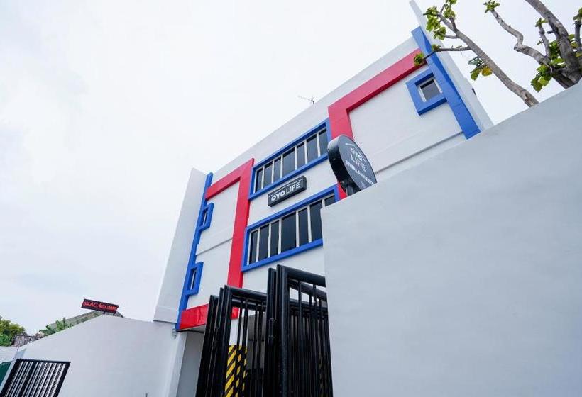 בית מלון כפרי Oyo Life 2462 Kost Surabaya