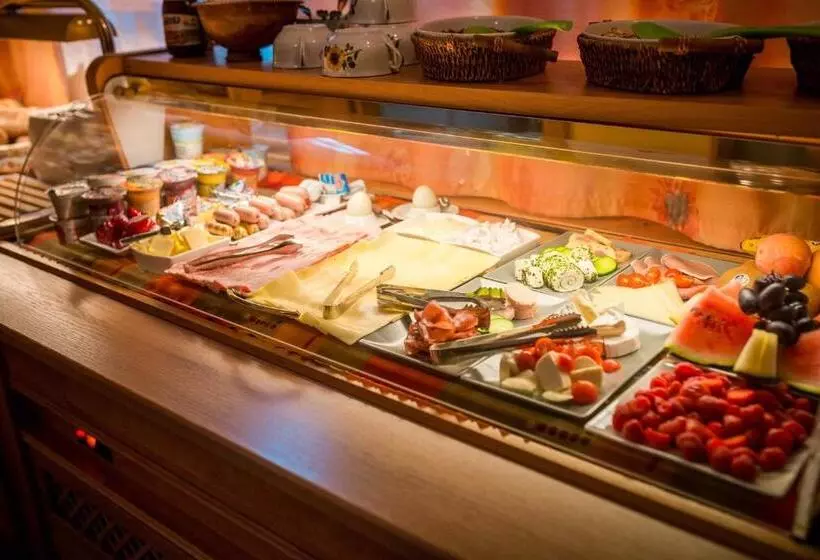 Hotelli Villa Karolina