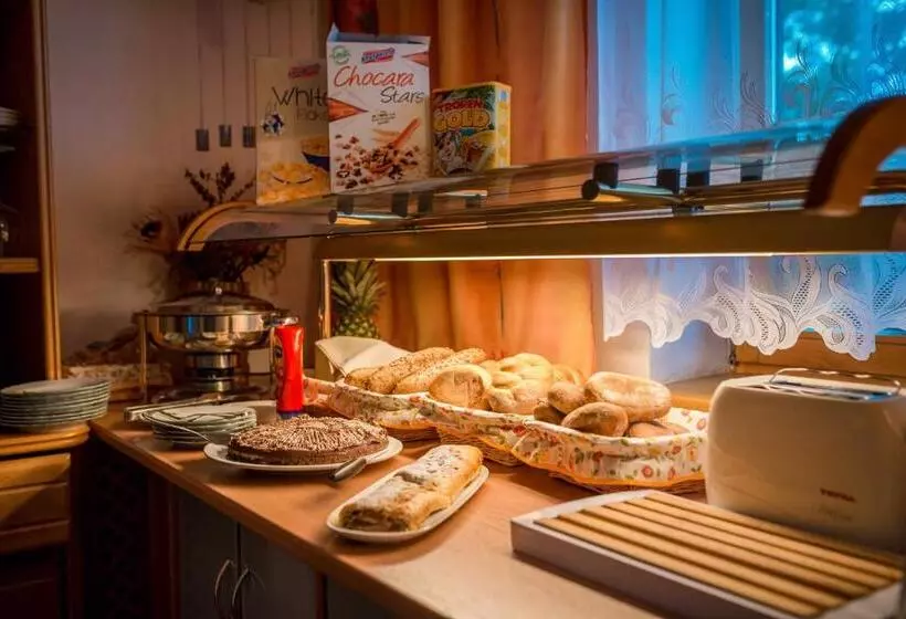 Hotelli Villa Karolina