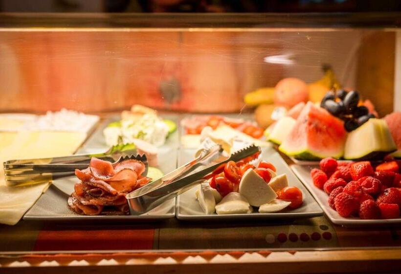 فندق Villa Karolina