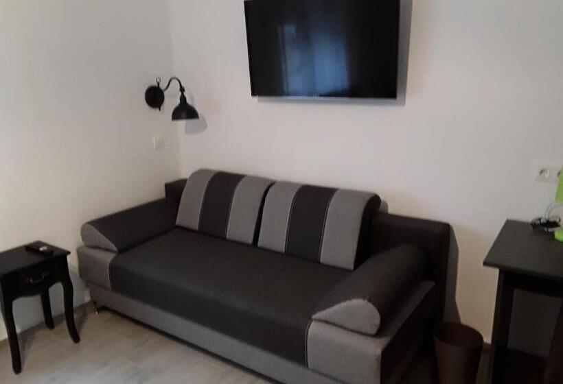 פנסיון Tornácos Vendégház Tápiószentmárton