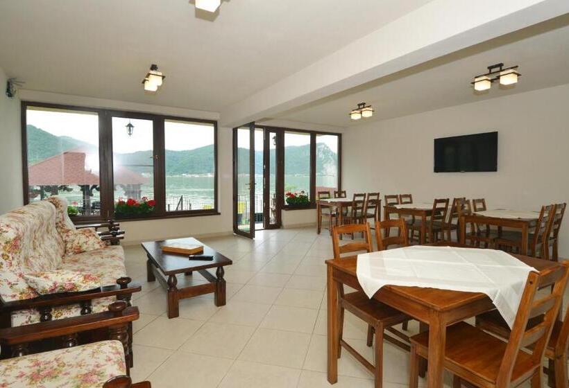 פנסיון Vila Golful Dunării