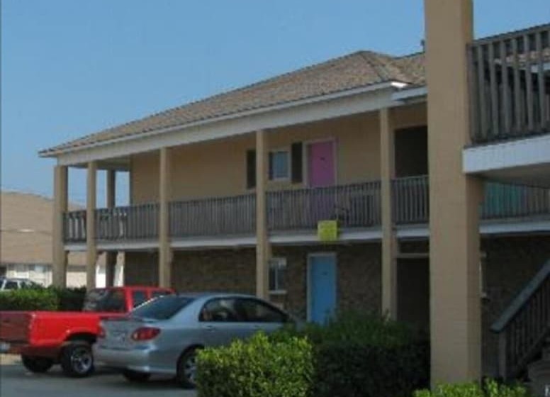 Sandpiper Motel