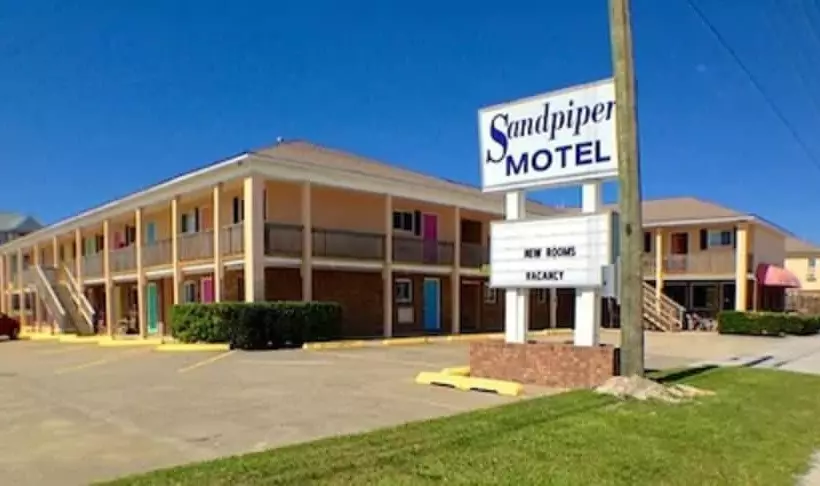 Sandpiper Motel