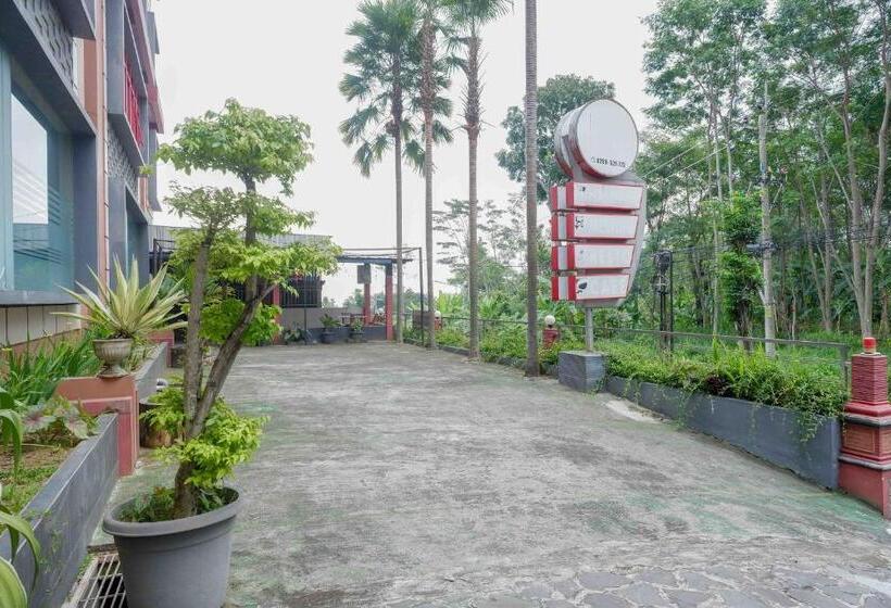 Urbanview Hotel Bergas Indah Bandungan By Reddoorz