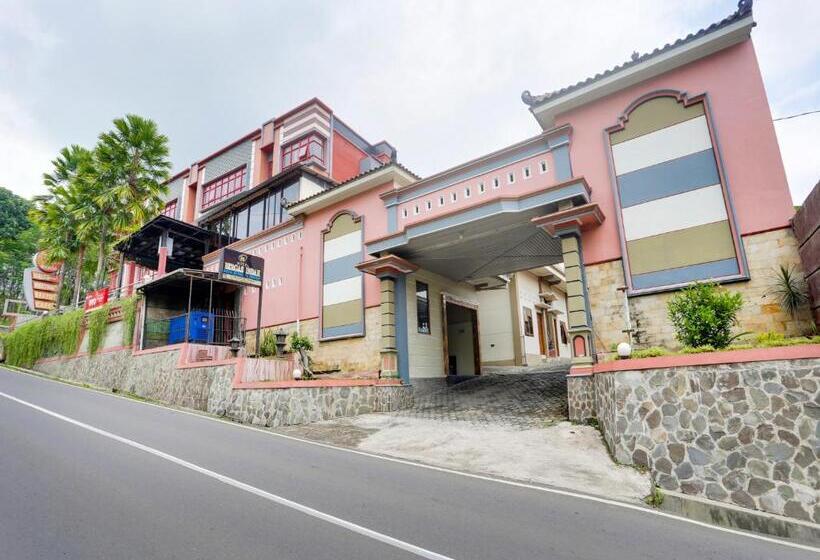 Urbanview Hotel Bergas Indah Bandungan By Reddoorz