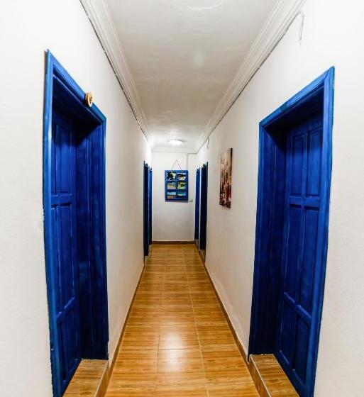 تختخواب و صبحانه Eucalyptus Pension