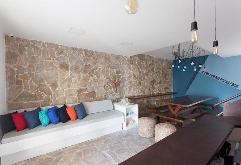 Brecha Hostel & Rooftop Maragogi