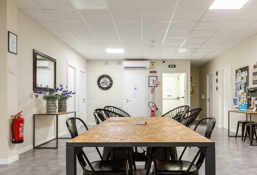 Piccolo Catalunya Hostel