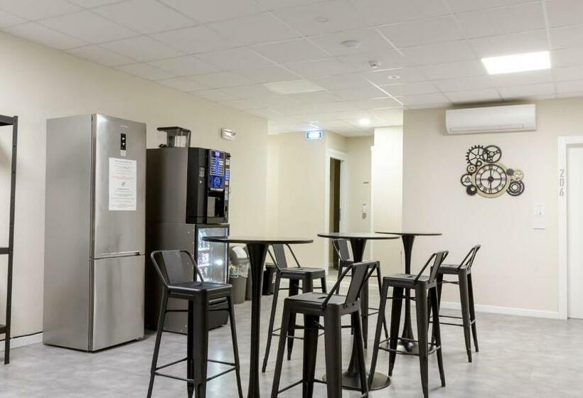 Piccolo Catalunya Hostel