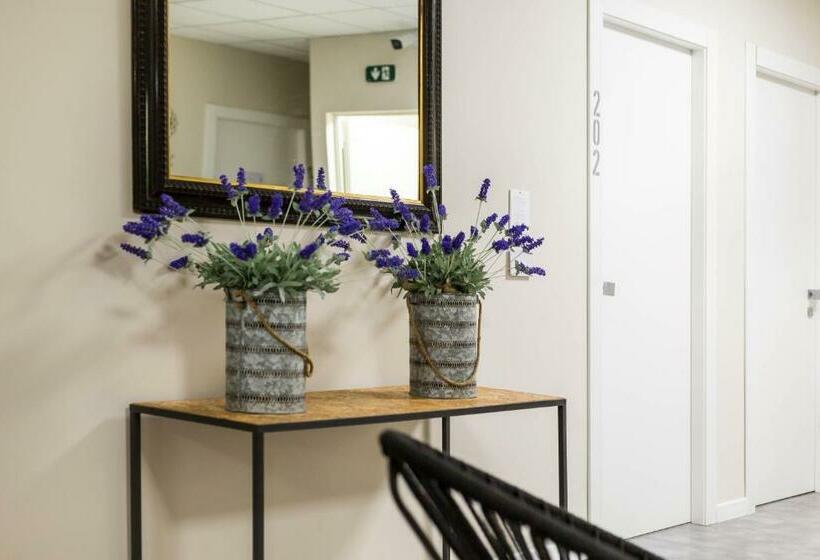 Piccolo Catalunya Hostel