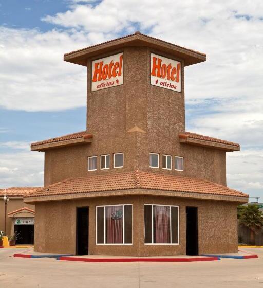 ホテル La Villa De San Quintin