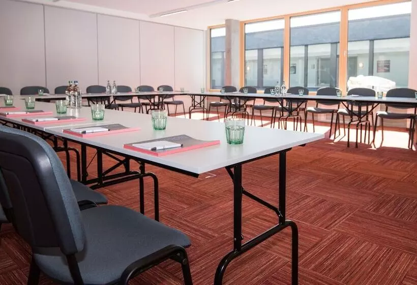 ホテル The Bowling