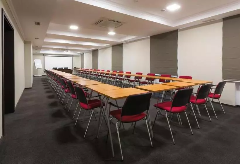 Hotelli Optima Collection Chernihiv