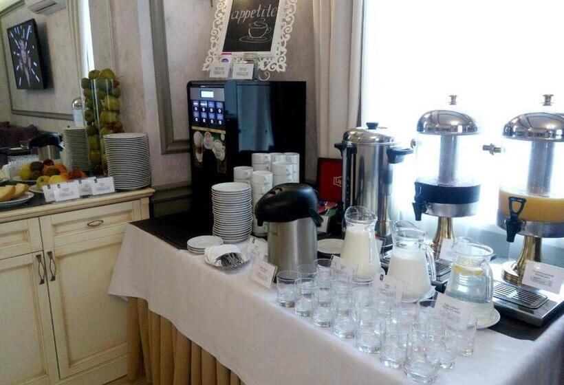 בית מלון כפרי Optima Collection Chernihiv