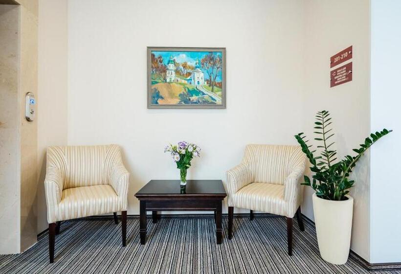 בית מלון כפרי Optima Collection Chernihiv