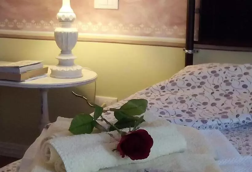 Aamiaismajoitus (B&B) Dogana D Acqua Rooms & Art