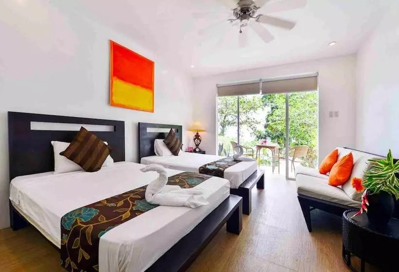 هتل Anda Cove Beach Retreat