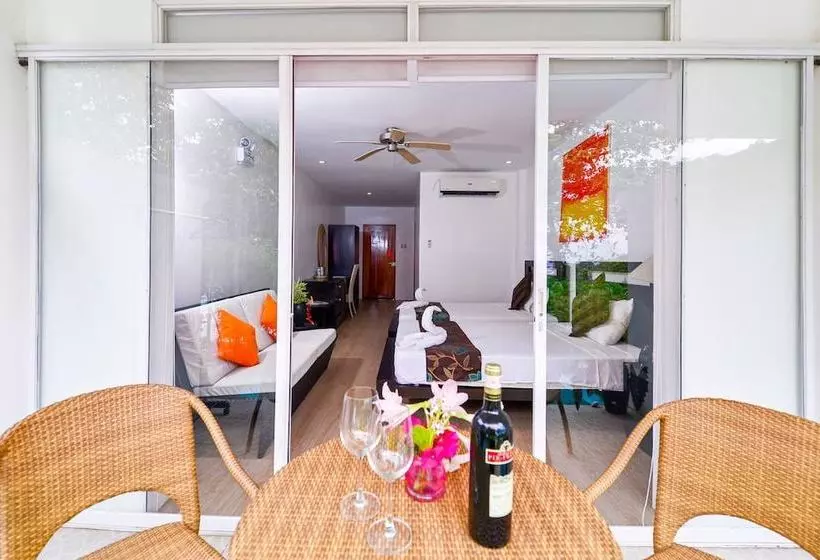 هتل Anda Cove Beach Retreat