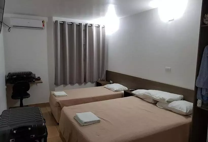 ホテル Pousada Forum