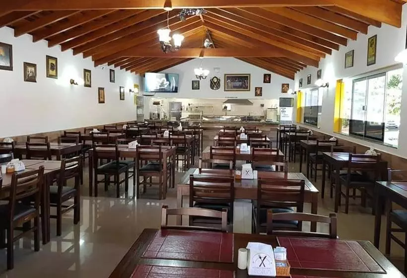 ホテル Pousada Forum