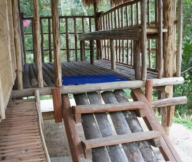 ホテル Rain Forest Inn