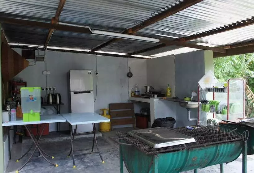 ホテル Rain Forest Inn