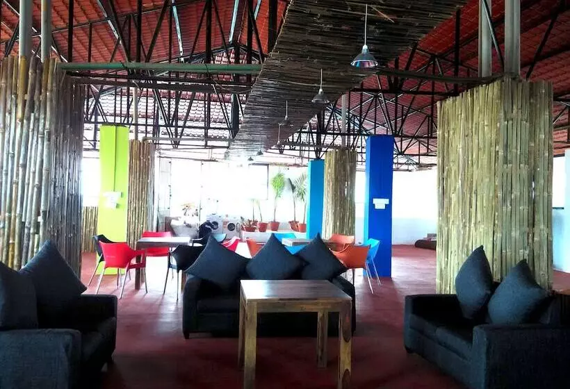 Hotelli Vedanta Wake Up   Coorg, Madikeri Town Center