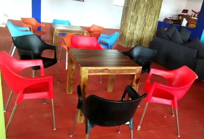 Hotelli Vedanta Wake Up   Coorg, Madikeri Town Center