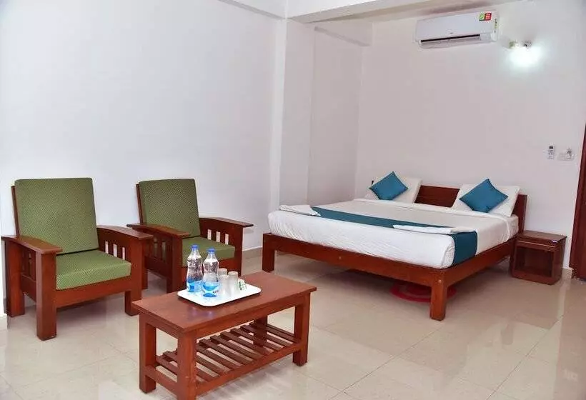 Hotelli Vedanta Wake Up   Coorg, Madikeri Town Center