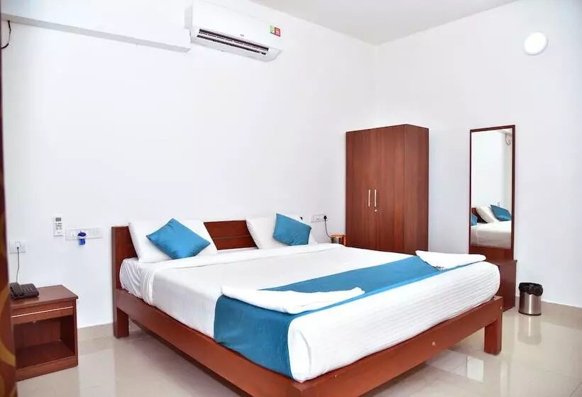 Hotelli Vedanta Wake Up   Coorg, Madikeri Town Center